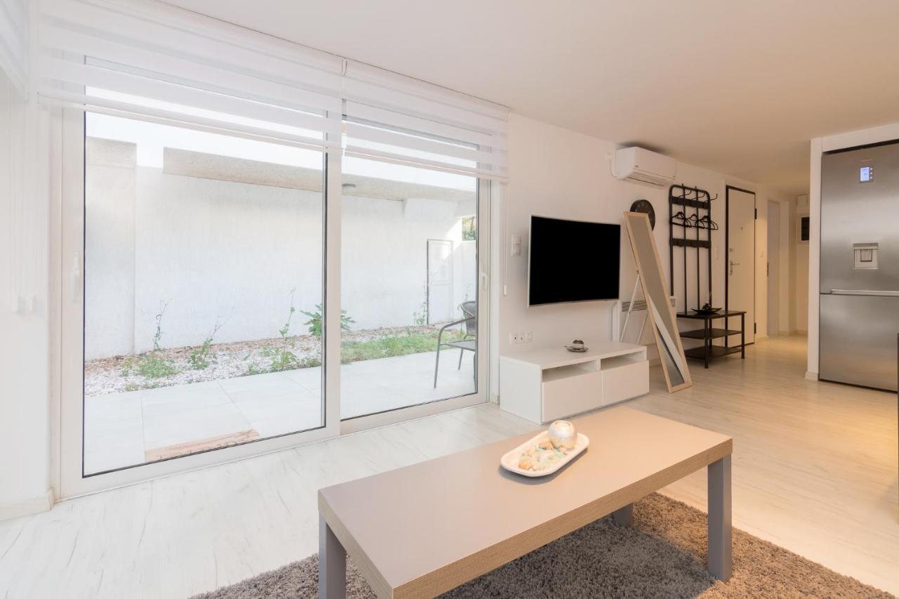 Apartment For 3 Ppl In Varkiza Ngoại thất bức ảnh